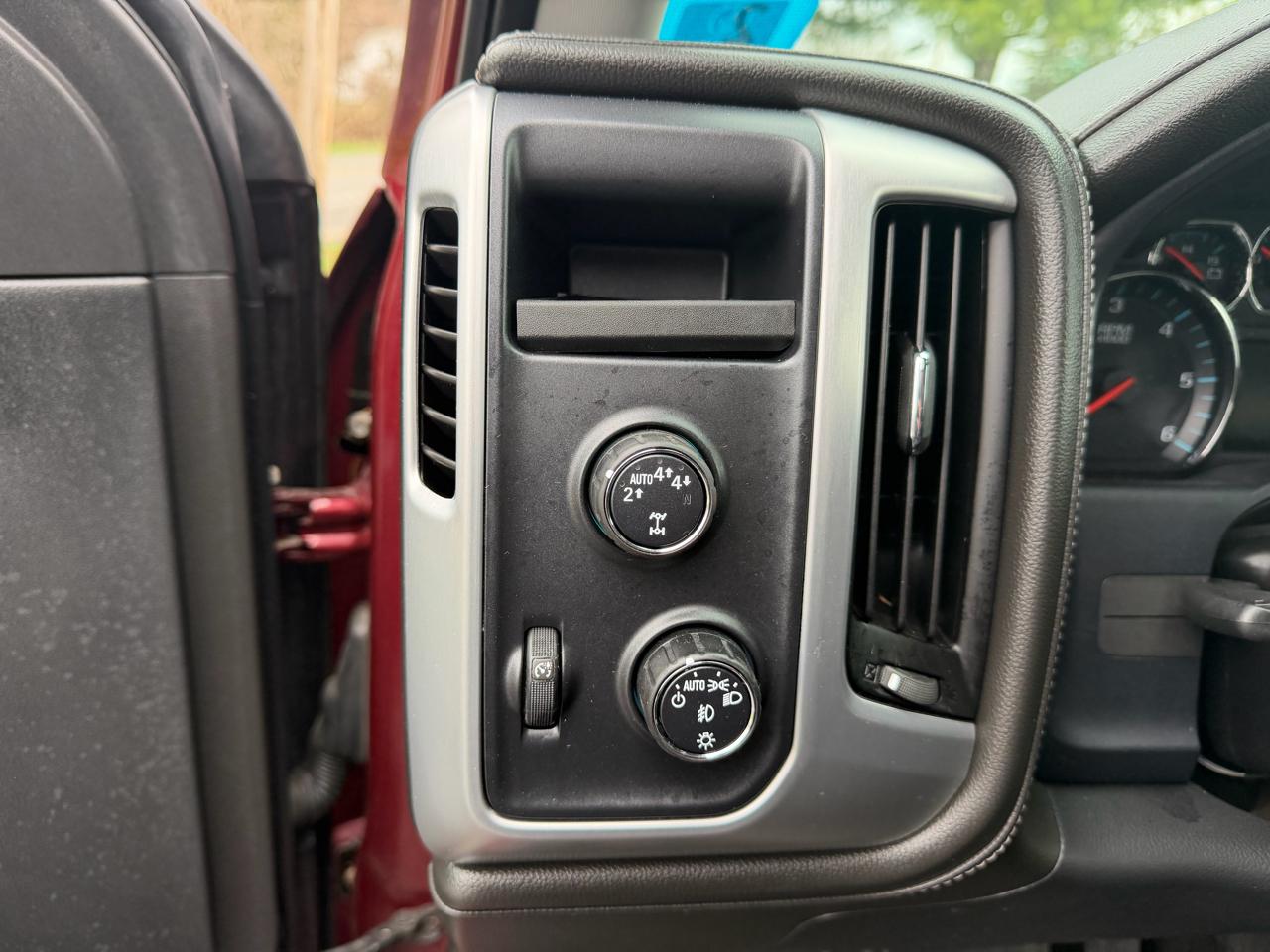 GMC Sierra 1500 4WD Crew Cab 143.5" SLE 2017