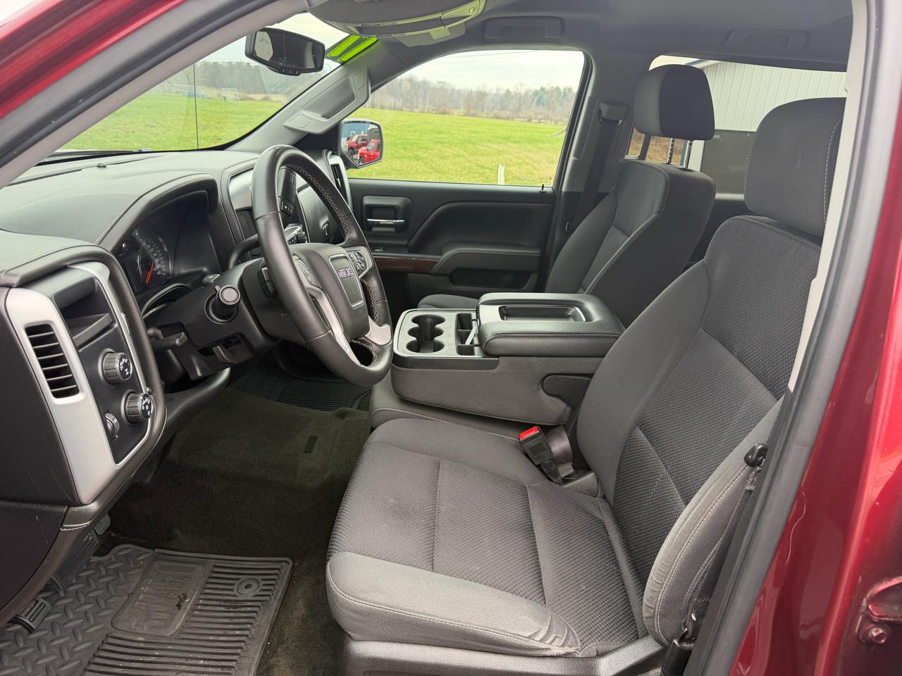 GMC Sierra 1500 4WD Crew Cab 143.5" SLE 2017