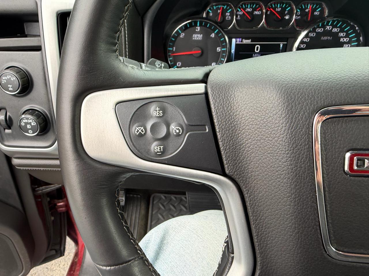 GMC Sierra 1500 4WD Crew Cab 143.5" SLE 2017