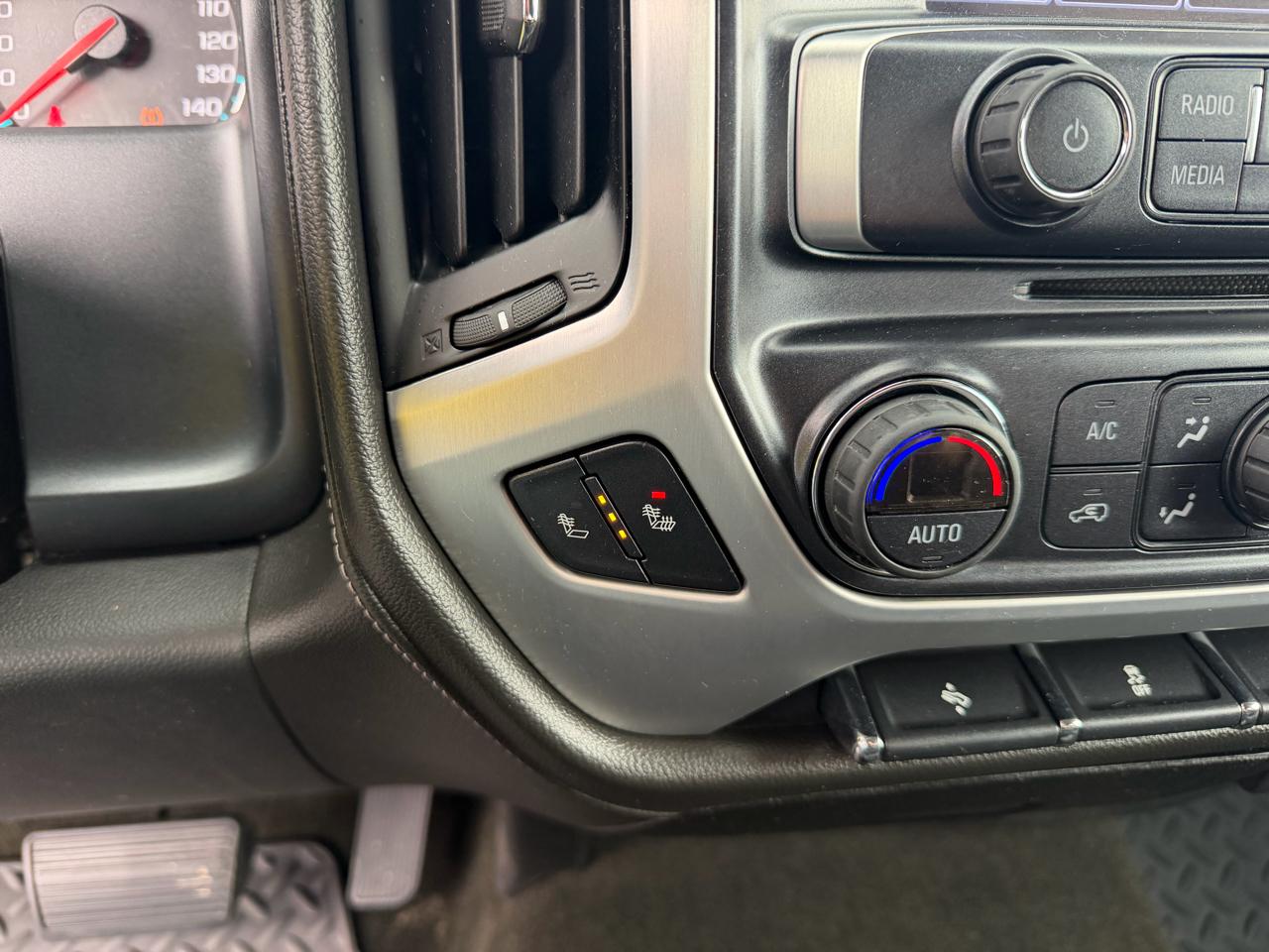 GMC Sierra 1500 4WD Crew Cab 143.5" SLE 2017