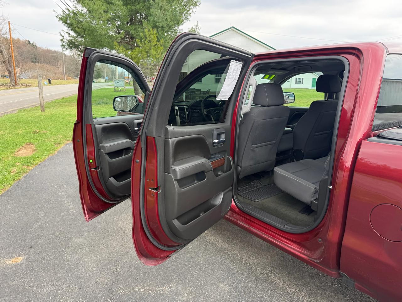 GMC Sierra 1500 4WD Crew Cab 143.5" SLE 2017