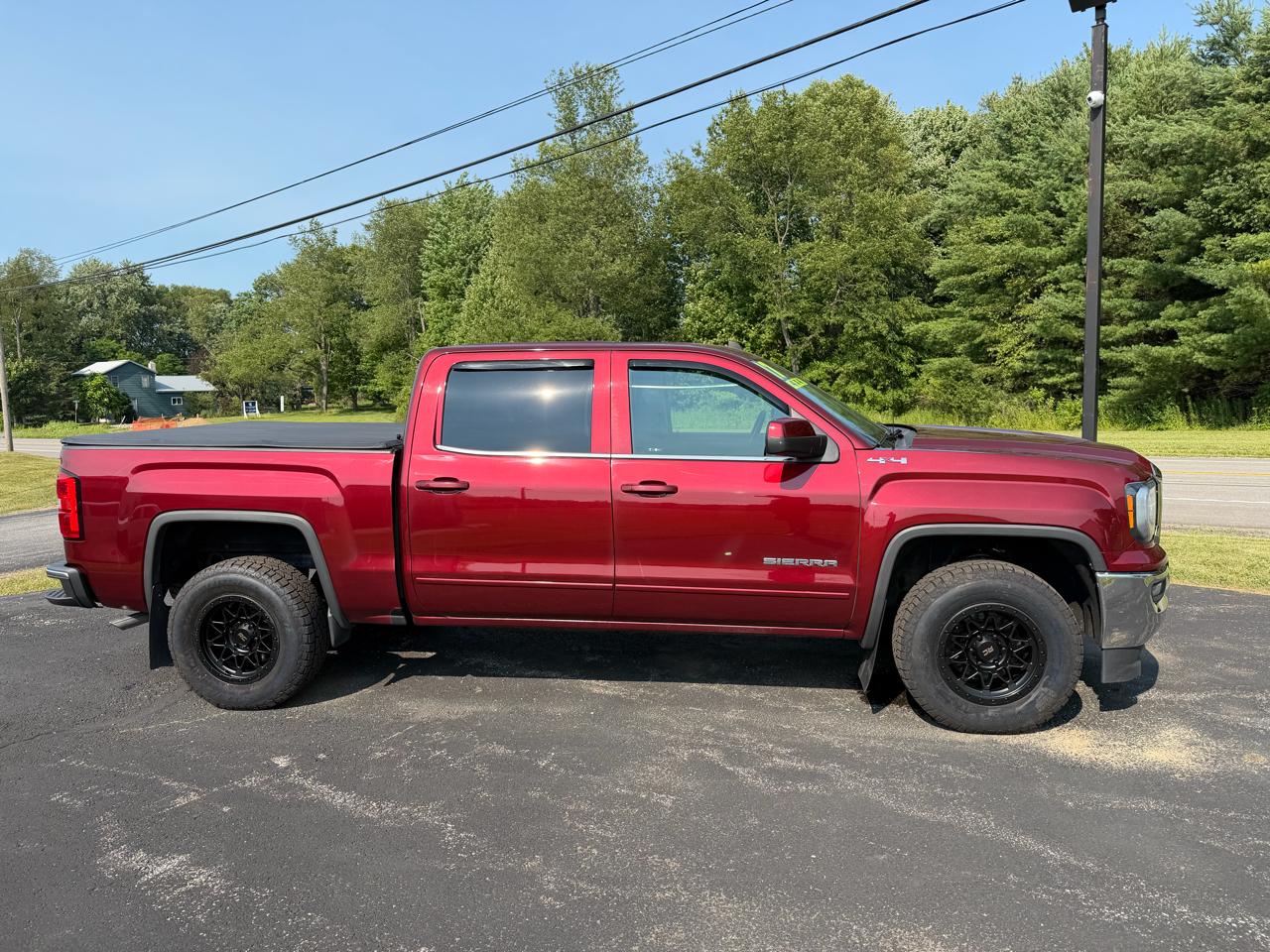 GMC Sierra 1500 4WD Crew Cab 143.5" SLE 2017