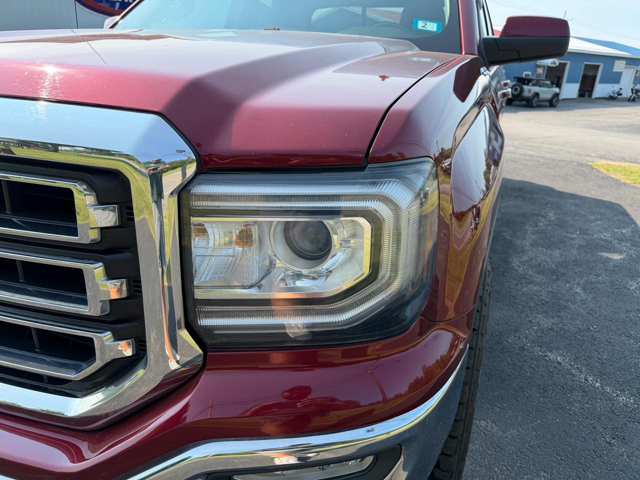 GMC Sierra 1500 4WD Crew Cab 143.5" SLE 2017