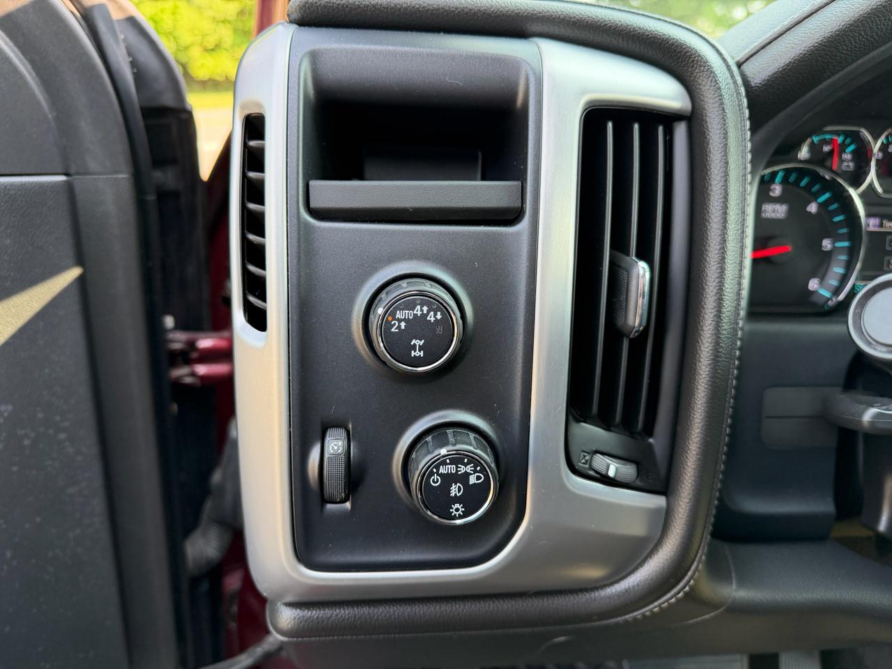GMC Sierra 1500 4WD Crew Cab 143.5" SLE 2017