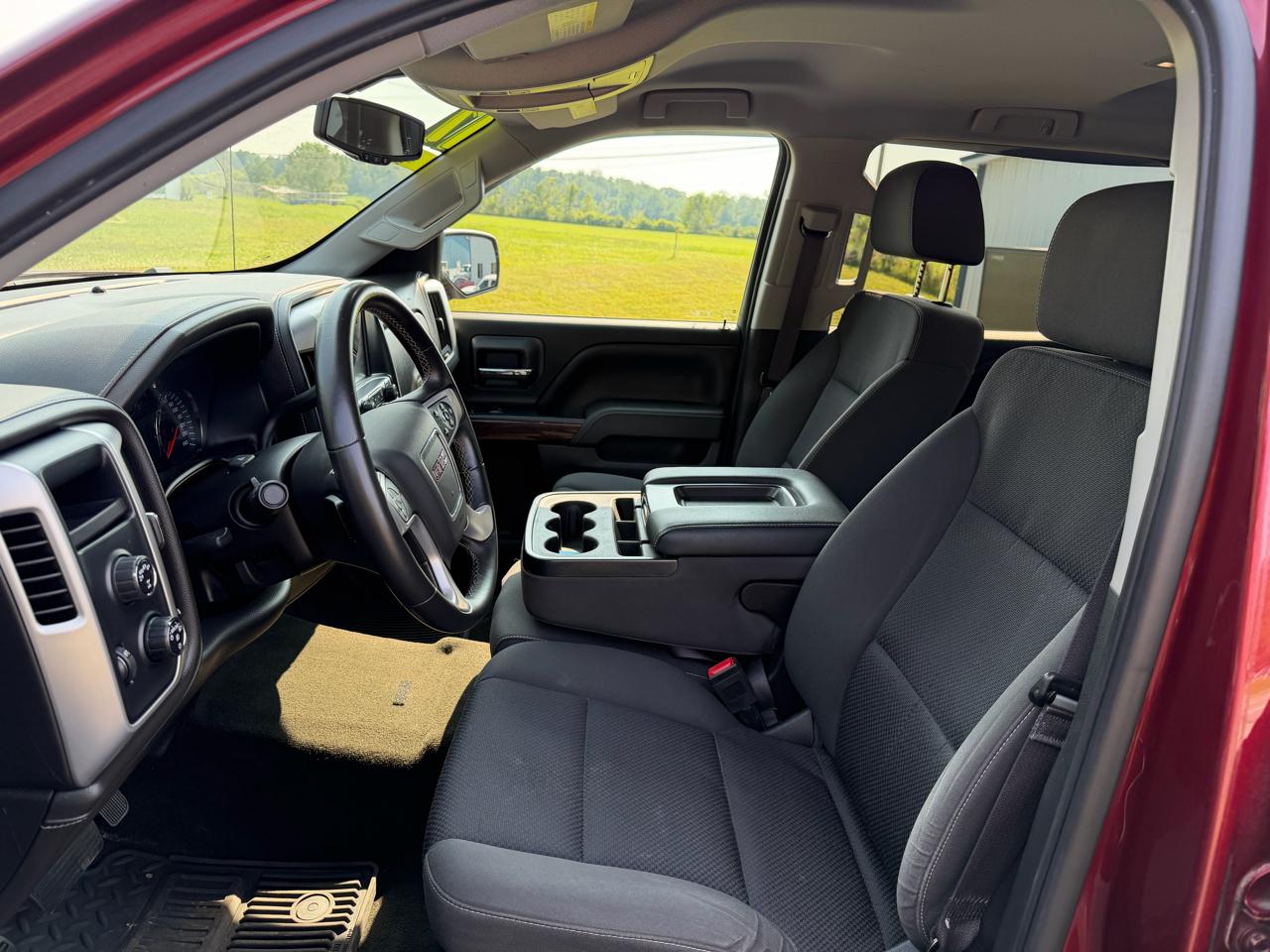 GMC Sierra 1500 4WD Crew Cab 143.5" SLE 2017