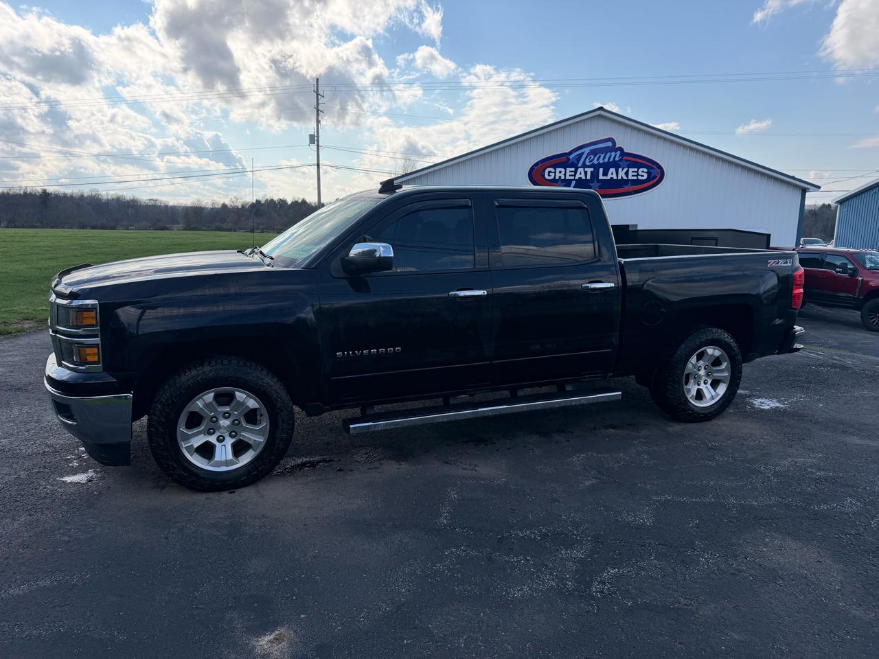 Chevrolet Silverado 1500 4WD Crew Cab 143.5" LT w/2LT 2015