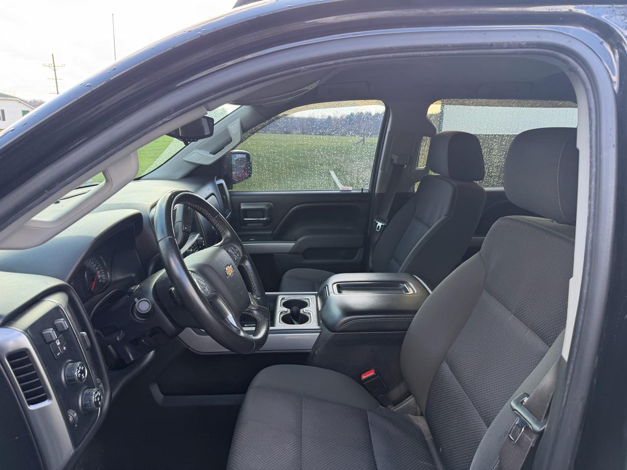 Chevrolet Silverado 1500 4WD Crew Cab 143.5" LT w/2LT 2015