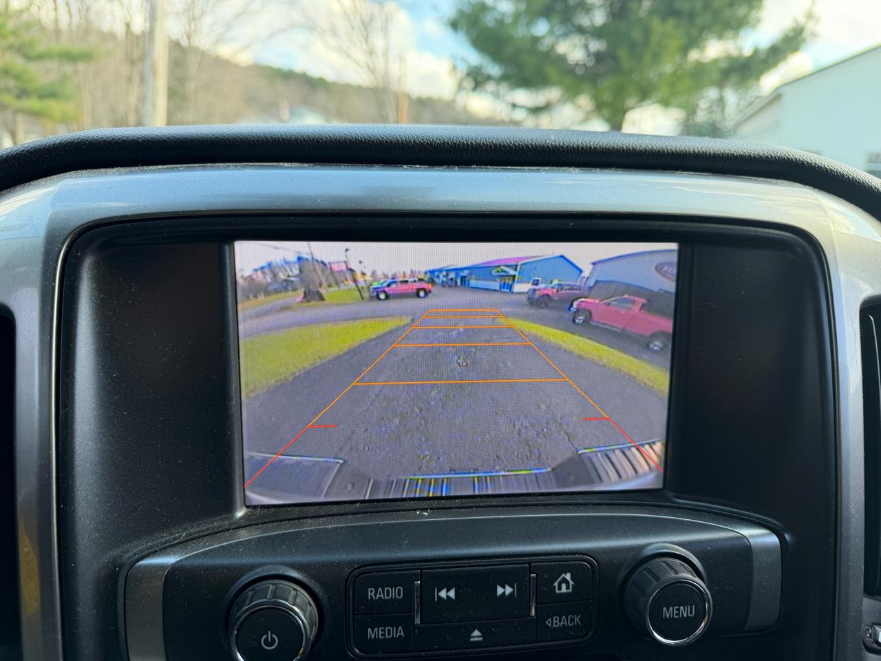 Chevrolet Silverado 1500 4WD Crew Cab 143.5" LT w/2LT 2015