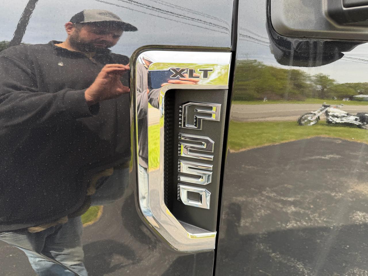 Ford Super Duty F-250 SRW XLT 4WD Crew Cab 6.75' Box 2021