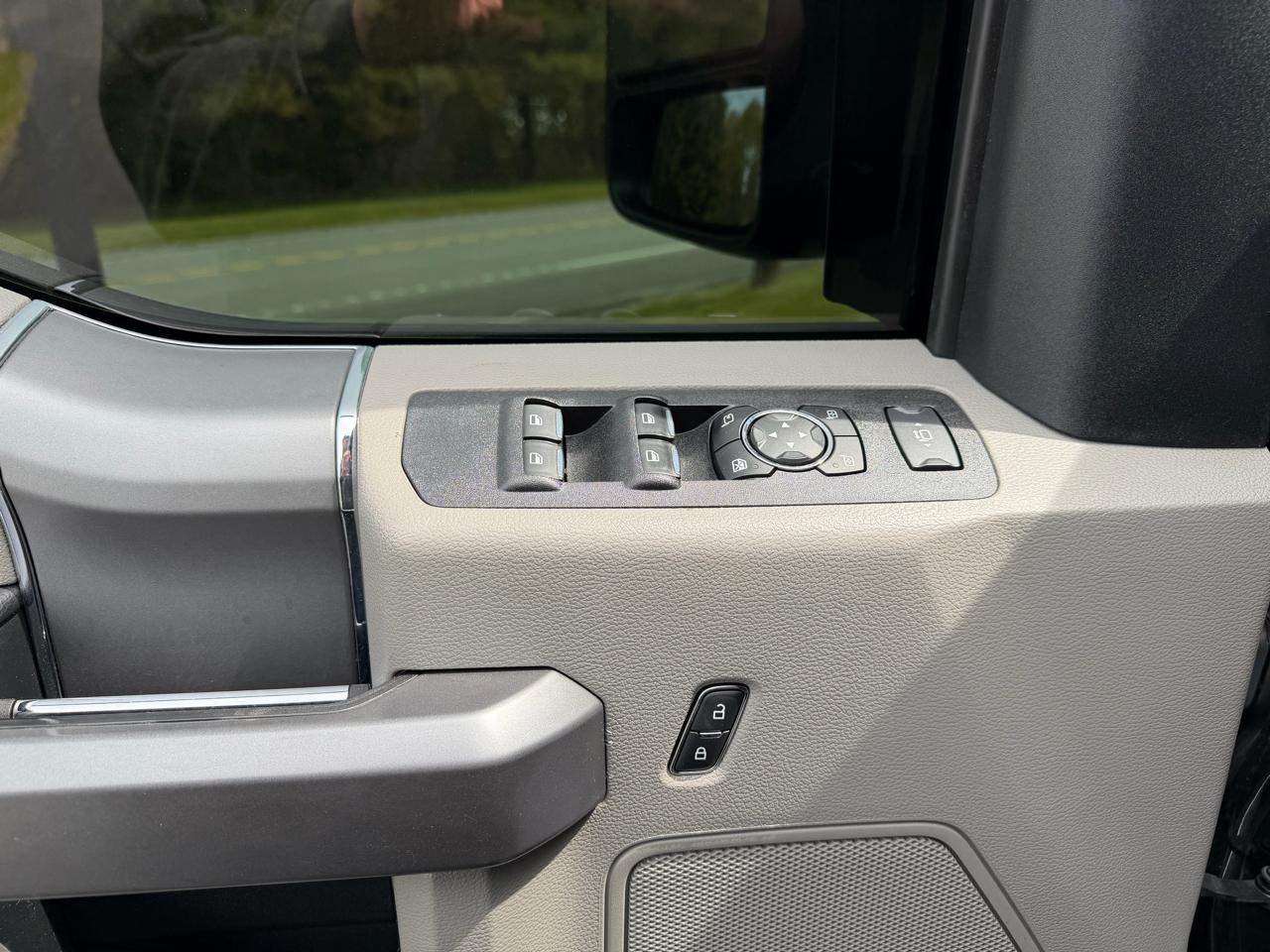 Ford Super Duty F-250 SRW XLT 4WD Crew Cab 6.75' Box 2021