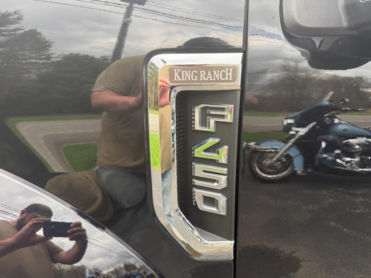 Ford Super Duty F-450 DRW King Ranch 4WD Crew Cab 8' Box 2019