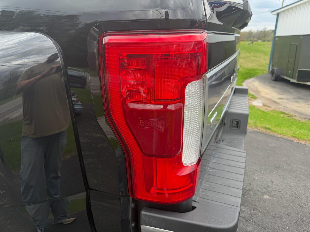 Ford Super Duty F-450 DRW King Ranch 4WD Crew Cab 8' Box 2019