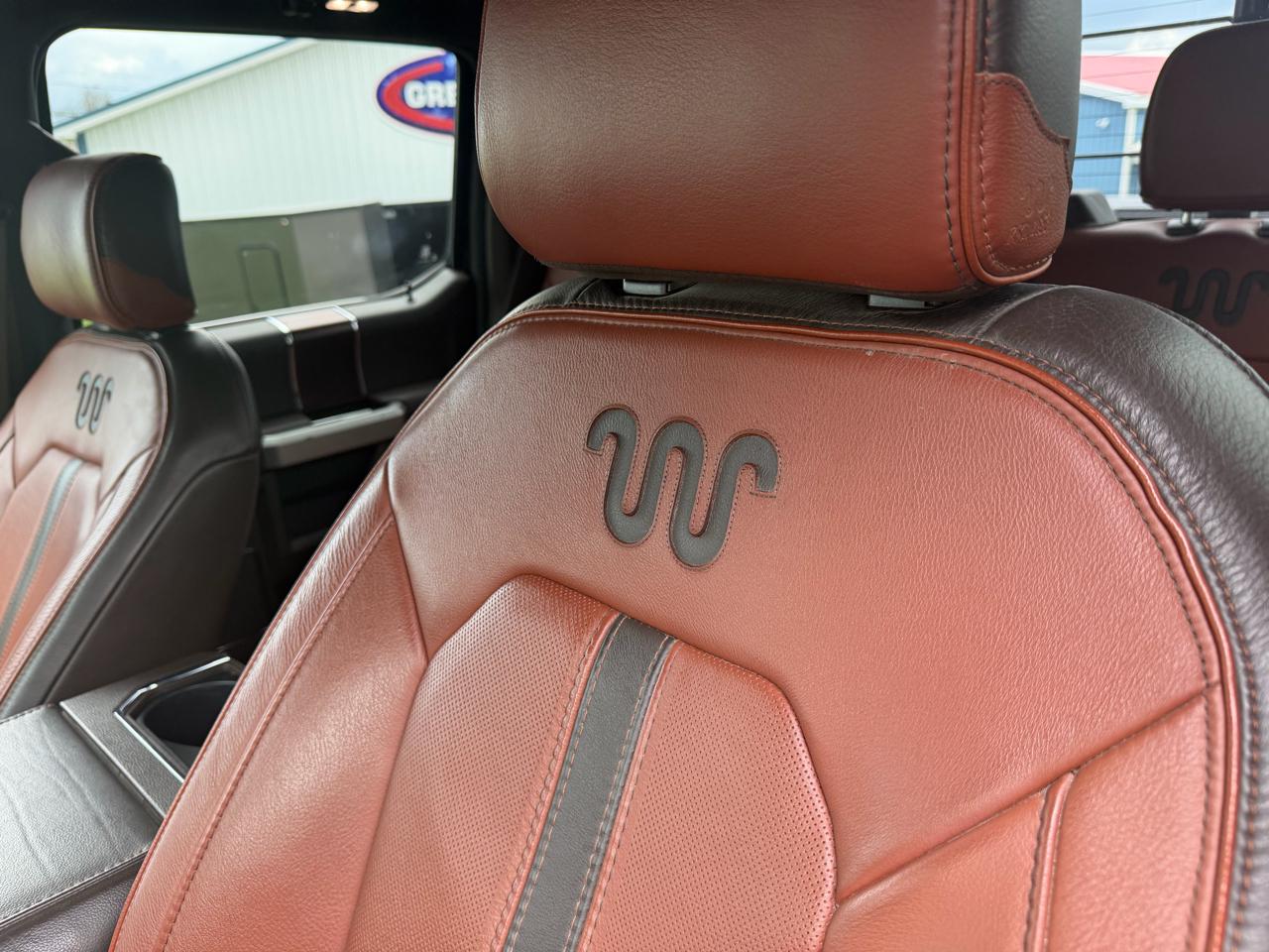 Ford Super Duty F-450 DRW King Ranch 4WD Crew Cab 8' Box 2019