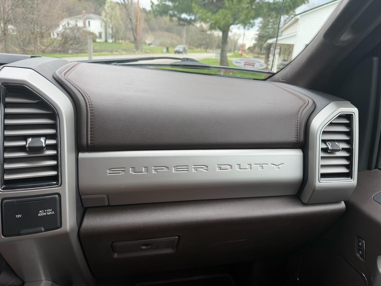 Ford Super Duty F-450 DRW King Ranch 4WD Crew Cab 8' Box 2019