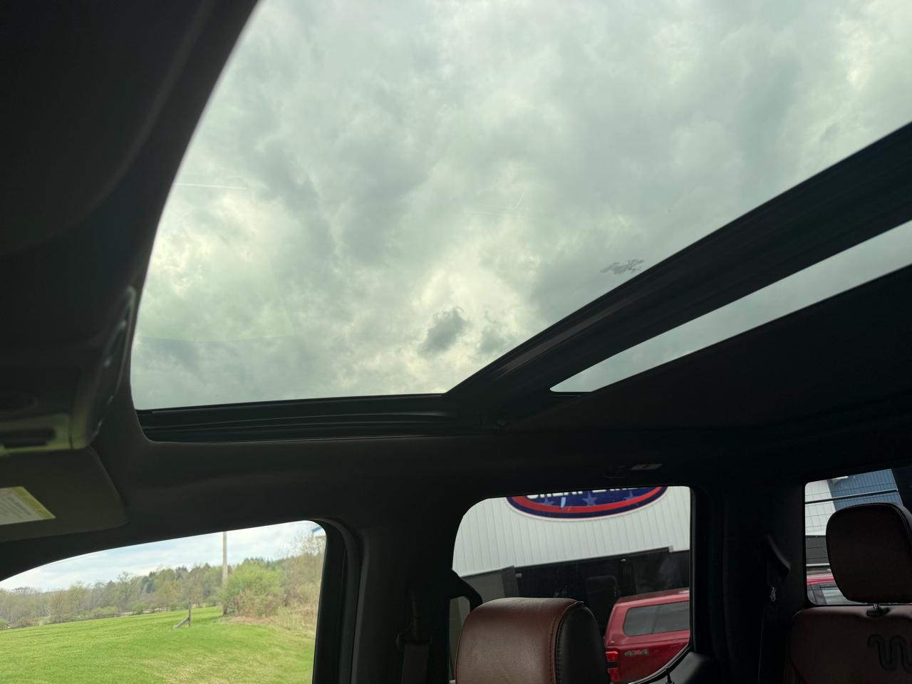 Ford Super Duty F-450 DRW King Ranch 4WD Crew Cab 8' Box 2019