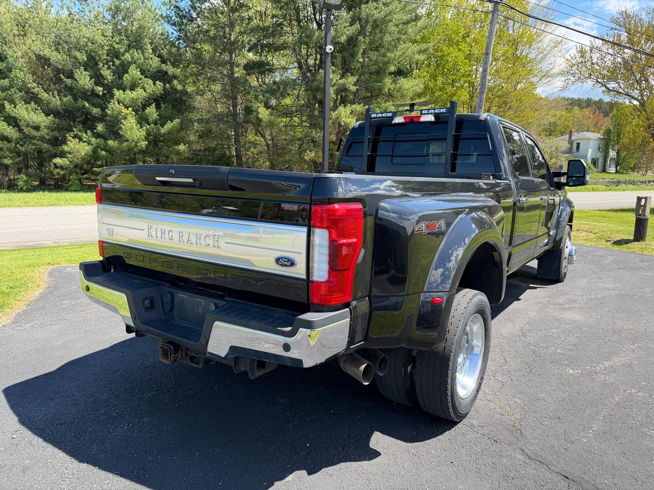 Ford Super Duty F-450 DRW King Ranch 4WD Crew Cab 8' Box 2019