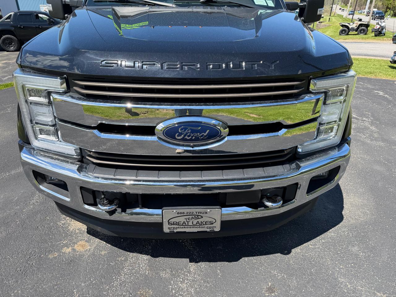 Ford Super Duty F-450 DRW King Ranch 4WD Crew Cab 8' Box 2019