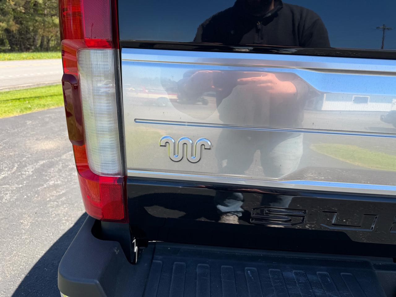 Ford Super Duty F-450 DRW King Ranch 4WD Crew Cab 8' Box 2019