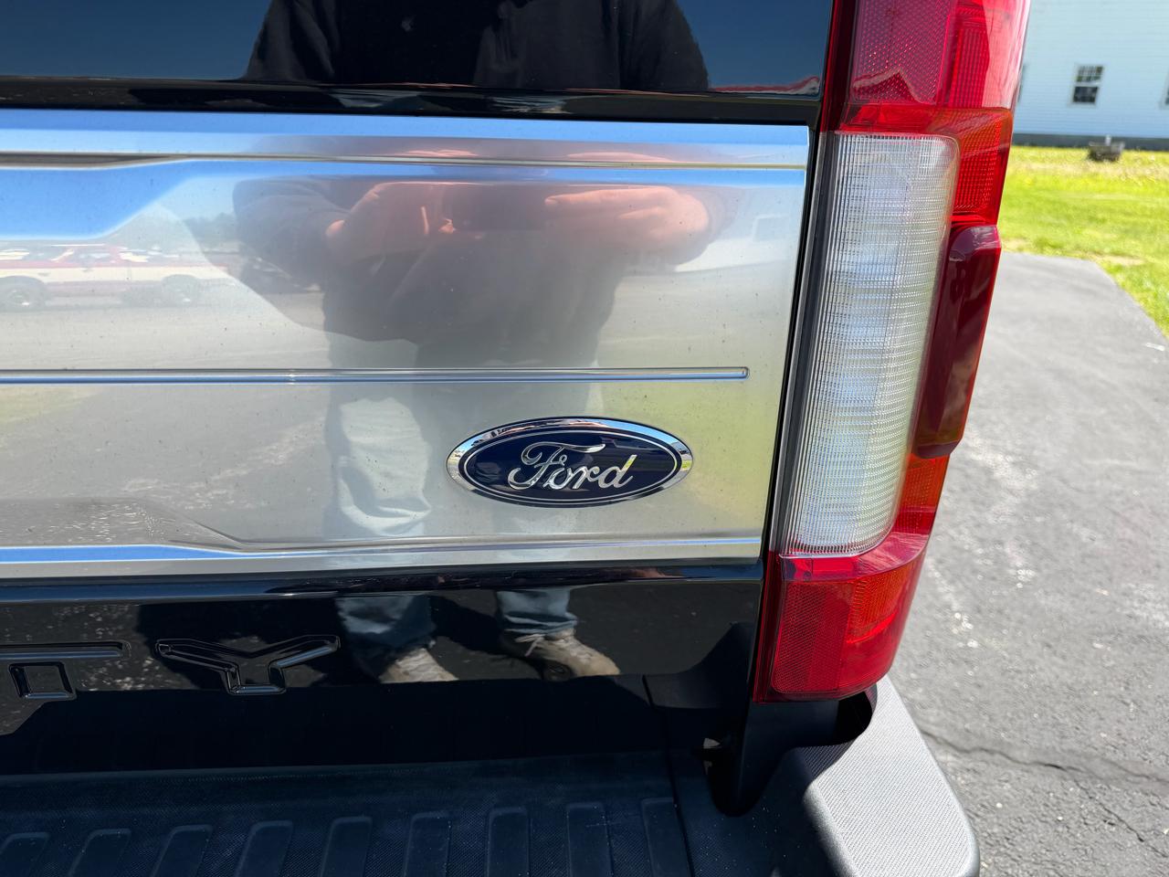 Ford Super Duty F-450 DRW King Ranch 4WD Crew Cab 8' Box 2019