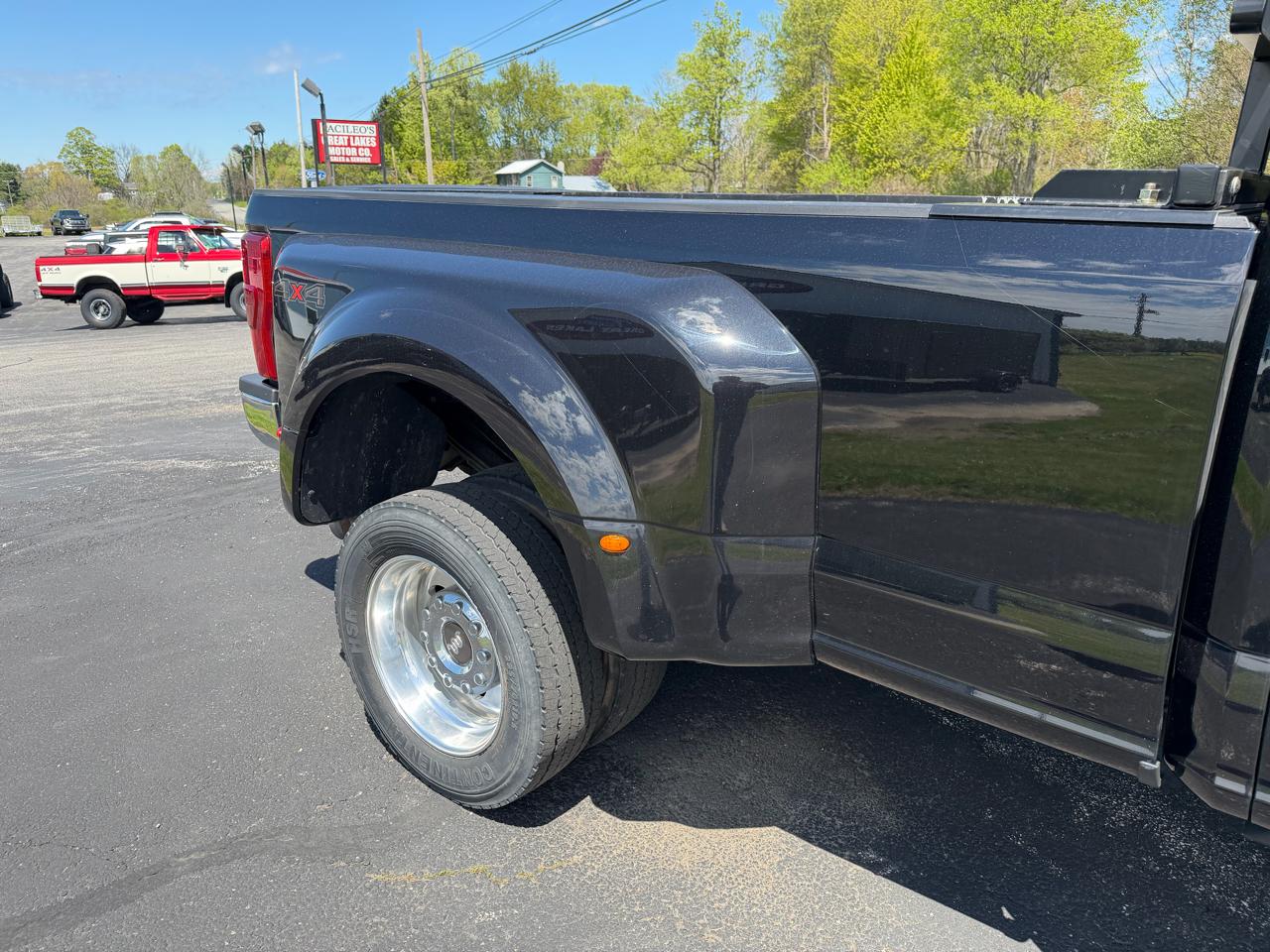 Ford Super Duty F-450 DRW King Ranch 4WD Crew Cab 8' Box 2019