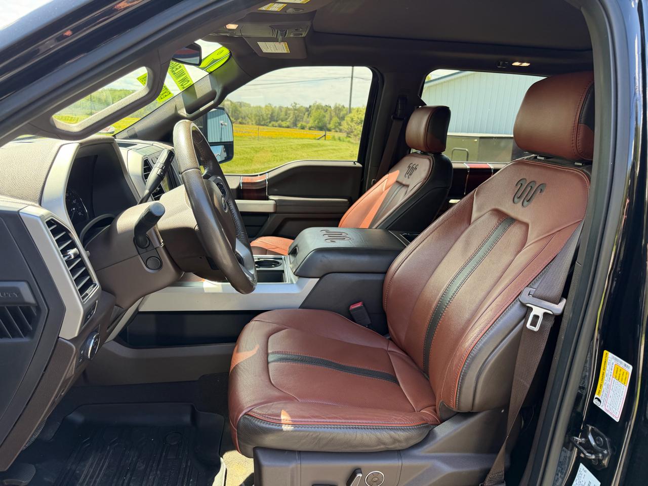 Ford Super Duty F-450 DRW King Ranch 4WD Crew Cab 8' Box 2019