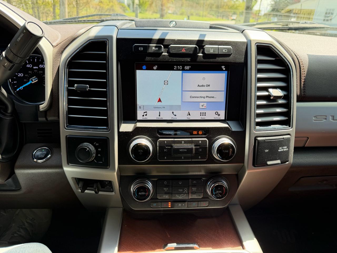 Ford Super Duty F-450 DRW King Ranch 4WD Crew Cab 8' Box 2019