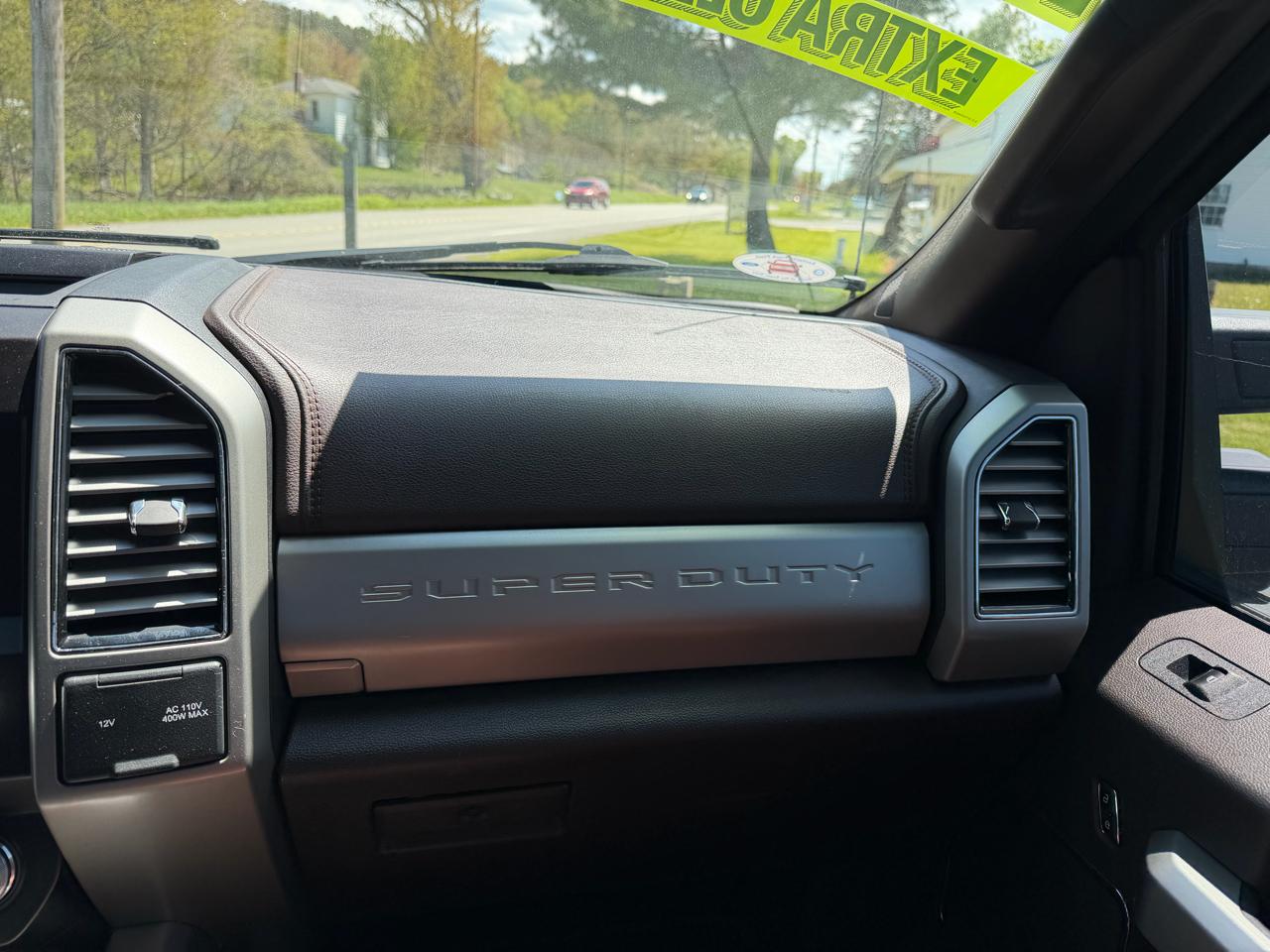 Ford Super Duty F-450 DRW King Ranch 4WD Crew Cab 8' Box 2019
