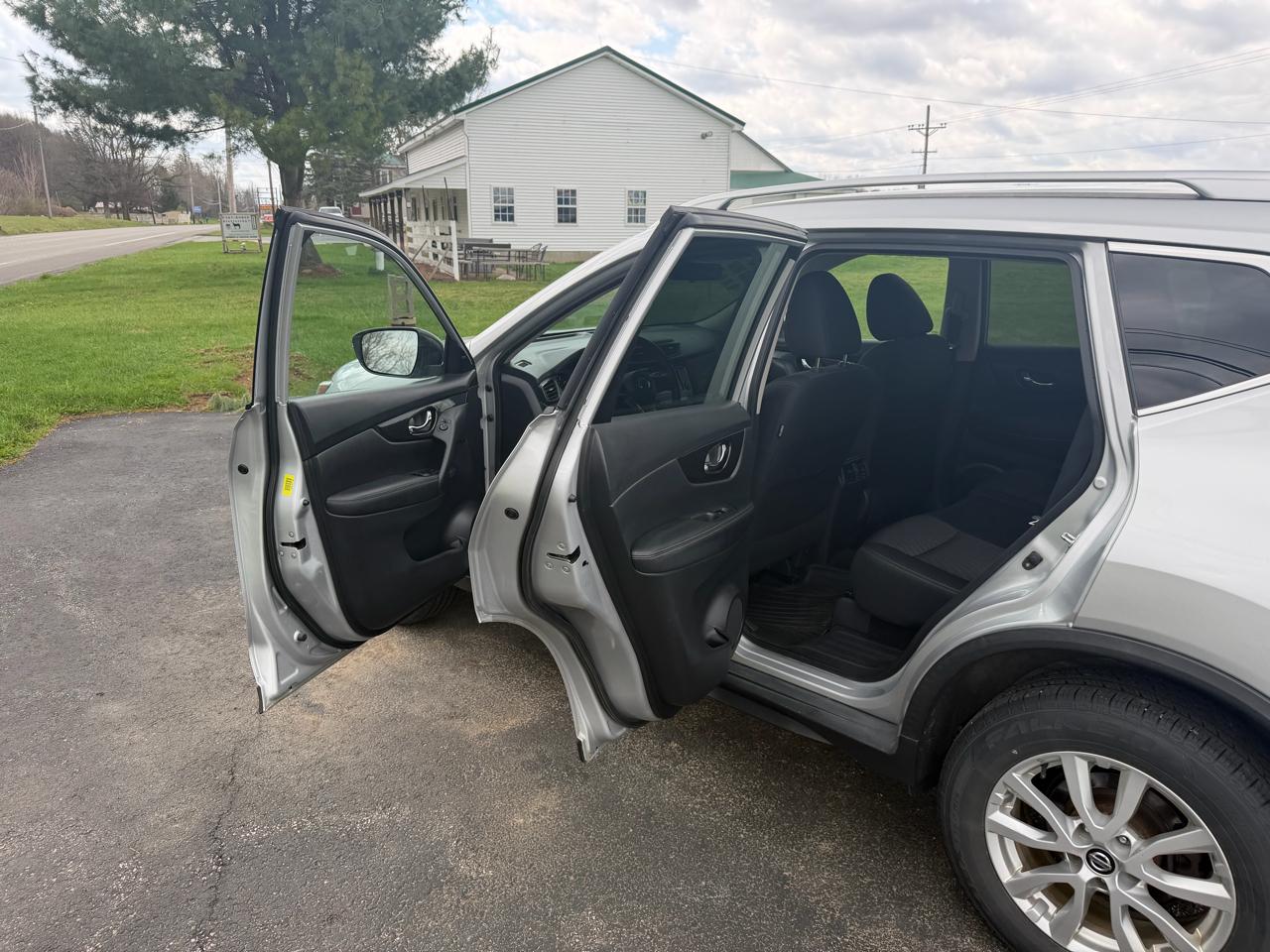 Nissan Rogue AWD SV 2018