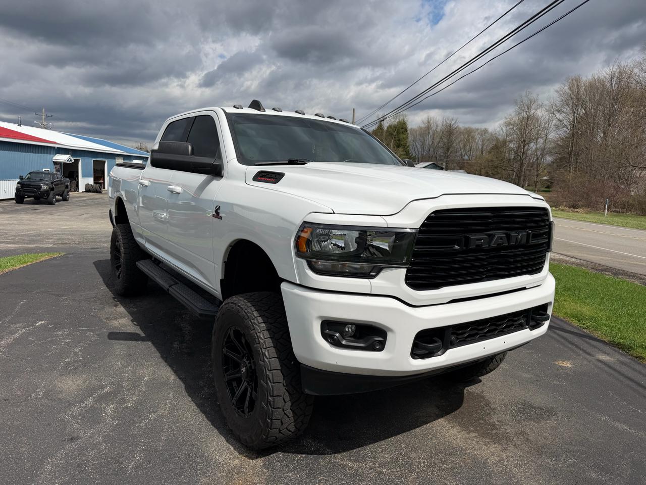 RAM 2500 Big Horn 4x4 Crew Cab 6'4" Box 2020