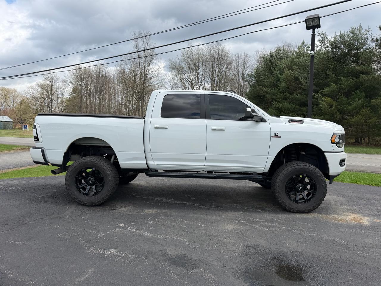 RAM 2500 Big Horn 4x4 Crew Cab 6'4" Box 2020