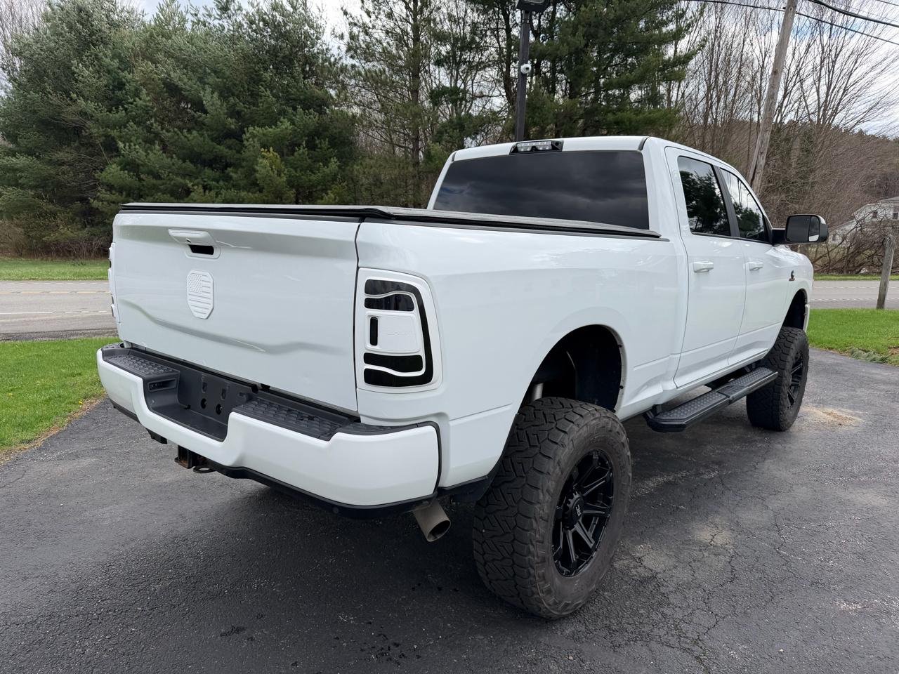 RAM 2500 Big Horn 4x4 Crew Cab 6'4" Box 2020
