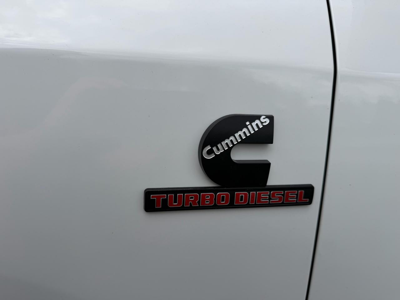 RAM 2500 Big Horn 4x4 Crew Cab 6'4" Box 2020