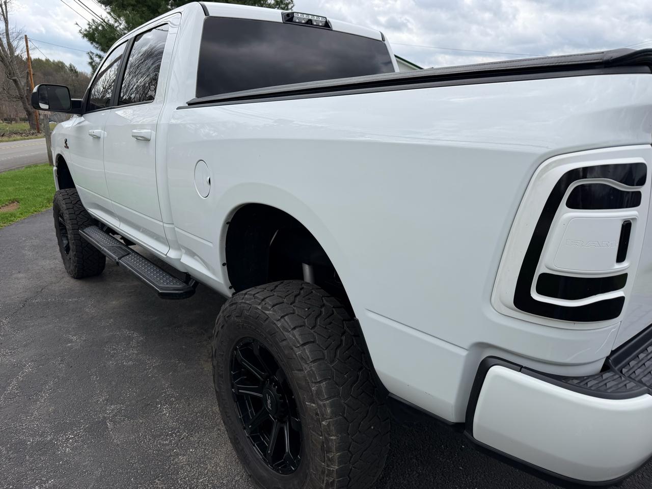 RAM 2500 Big Horn 4x4 Crew Cab 6'4" Box 2020