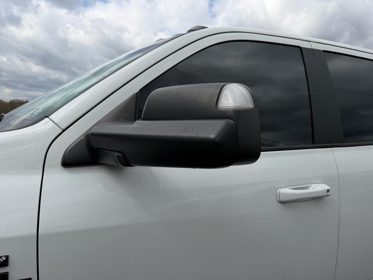 RAM 2500 Big Horn 4x4 Crew Cab 6'4" Box 2020