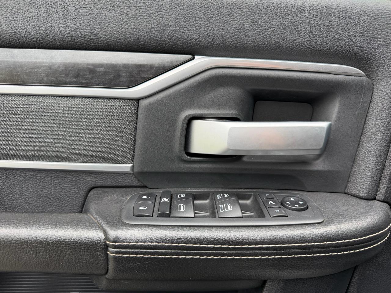 RAM 2500 Big Horn 4x4 Crew Cab 6'4" Box 2020