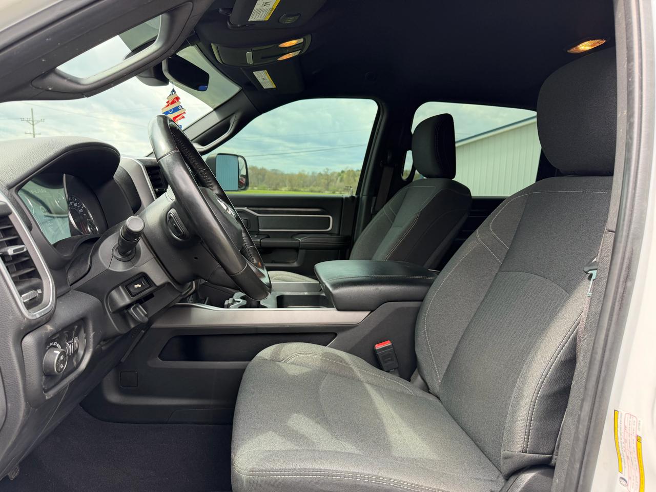 RAM 2500 Big Horn 4x4 Crew Cab 6'4" Box 2020