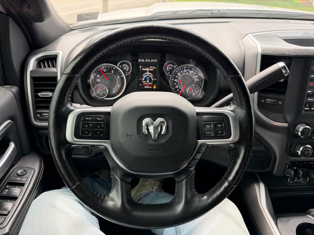 RAM 2500 Big Horn 4x4 Crew Cab 6'4" Box 2020