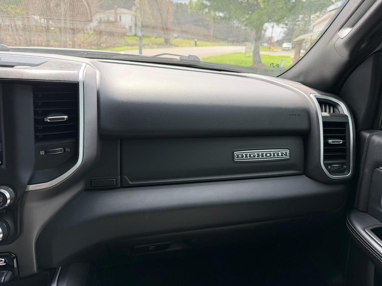 RAM 2500 Big Horn 4x4 Crew Cab 6'4" Box 2020