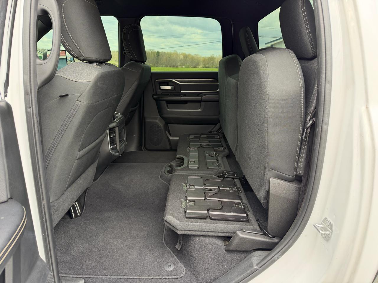 RAM 2500 Big Horn 4x4 Crew Cab 6'4" Box 2020