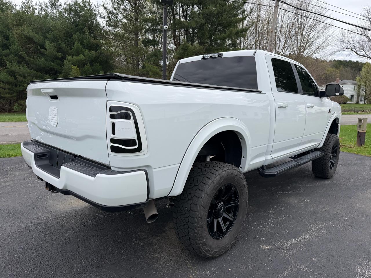 RAM 2500 Big Horn 4x4 Crew Cab 6'4" Box 2020