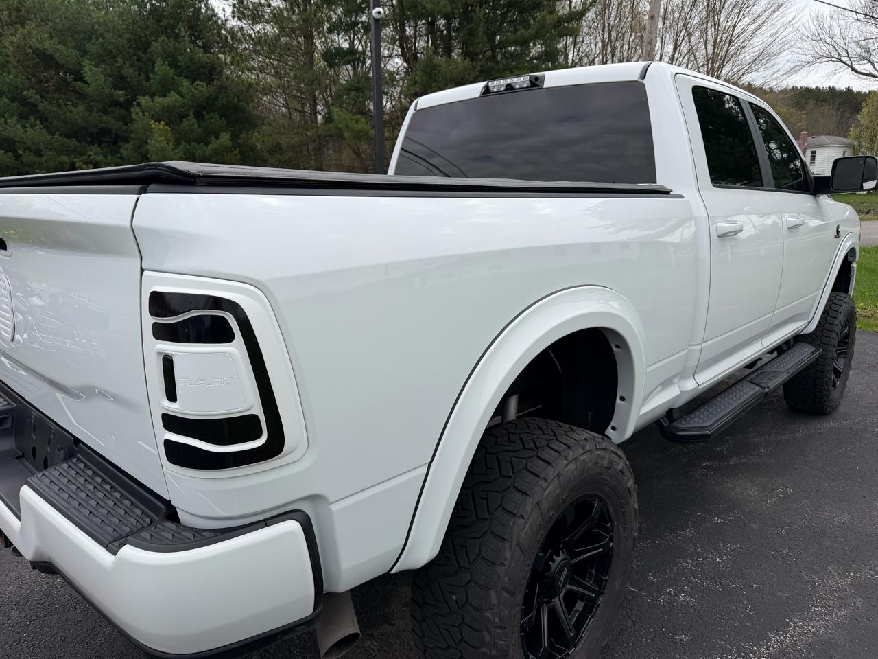 RAM 2500 Big Horn 4x4 Crew Cab 6'4" Box 2020