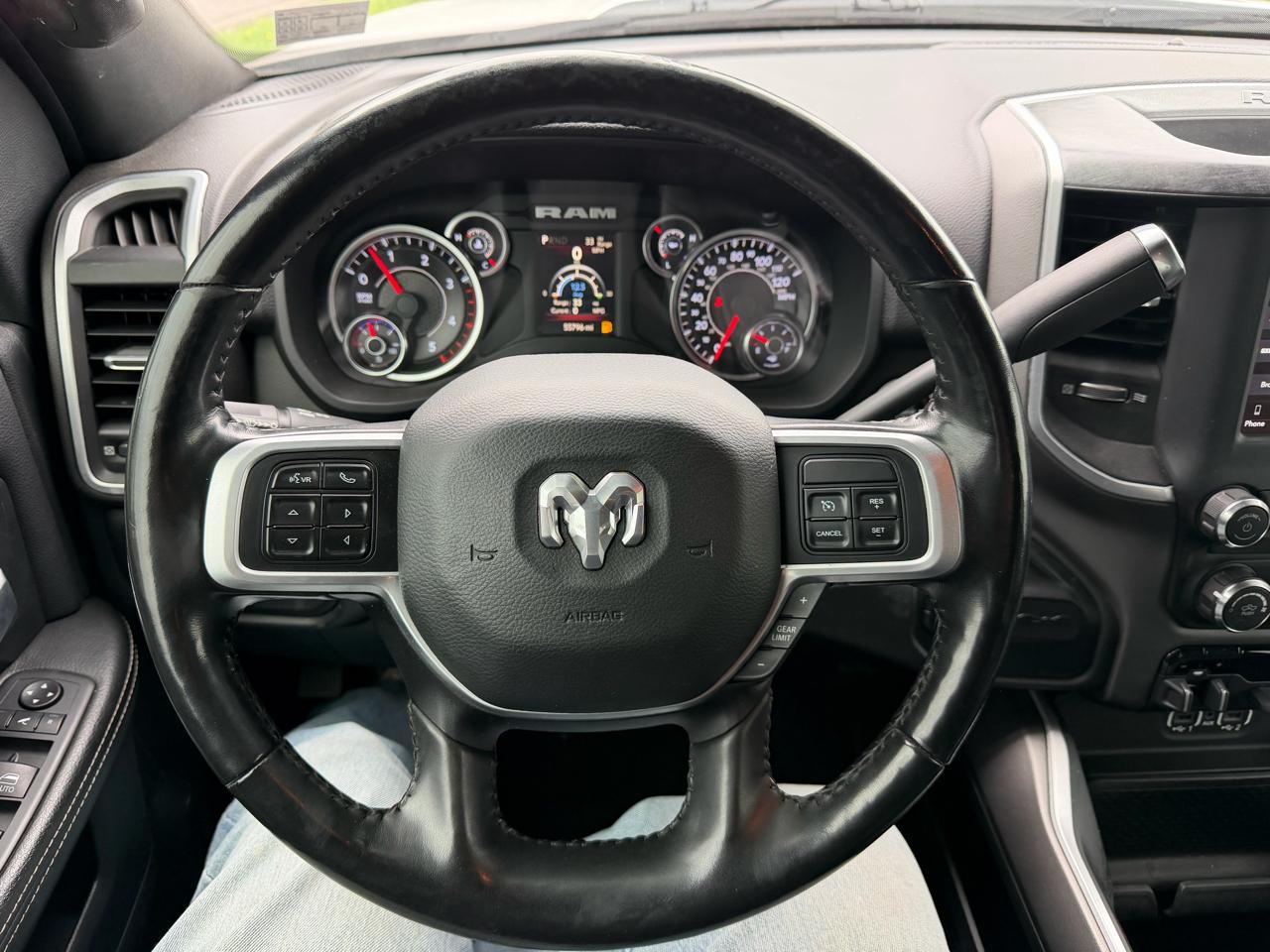 RAM 2500 Big Horn 4x4 Crew Cab 6'4" Box 2020