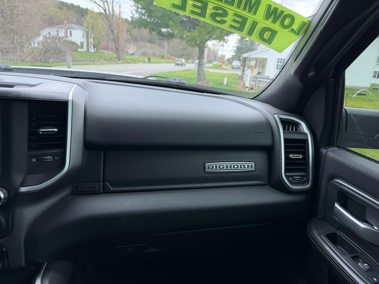 RAM 2500 Big Horn 4x4 Crew Cab 6'4" Box 2020
