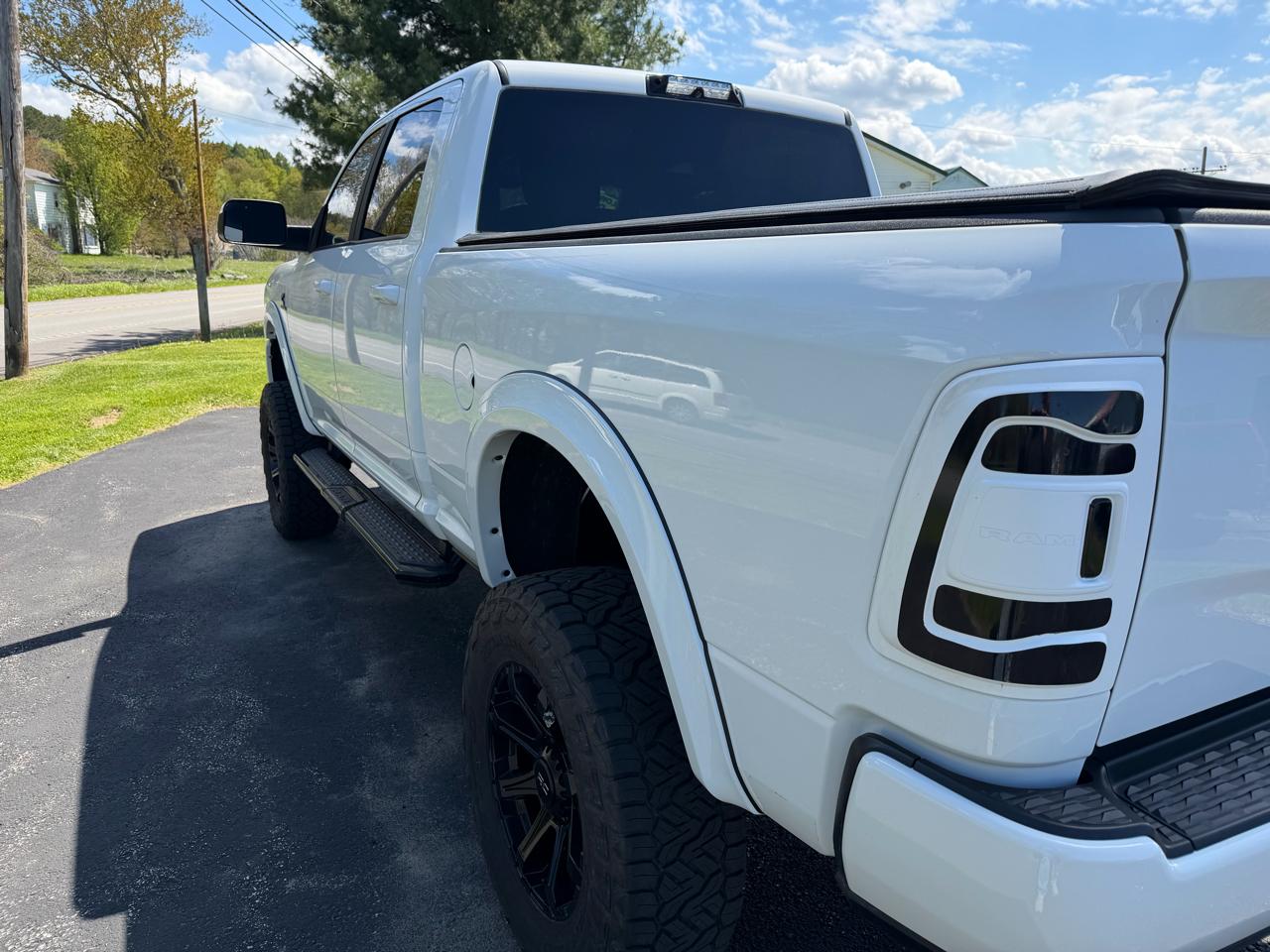 RAM 2500 Big Horn 4x4 Crew Cab 6'4" Box 2020
