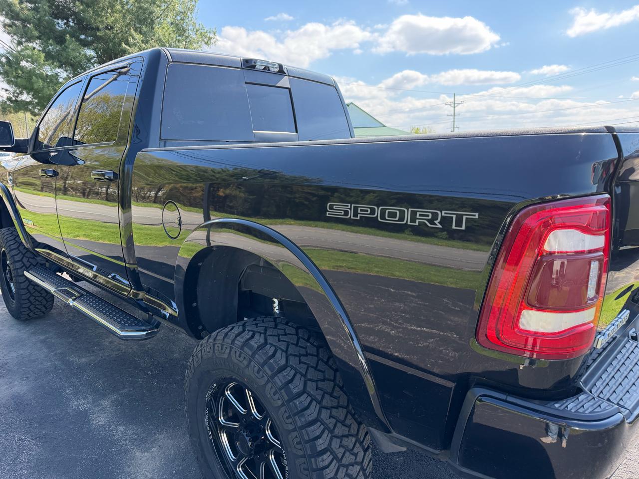 RAM 2500 Laramie 4x4 Crew Cab 6'4" Box 2022
