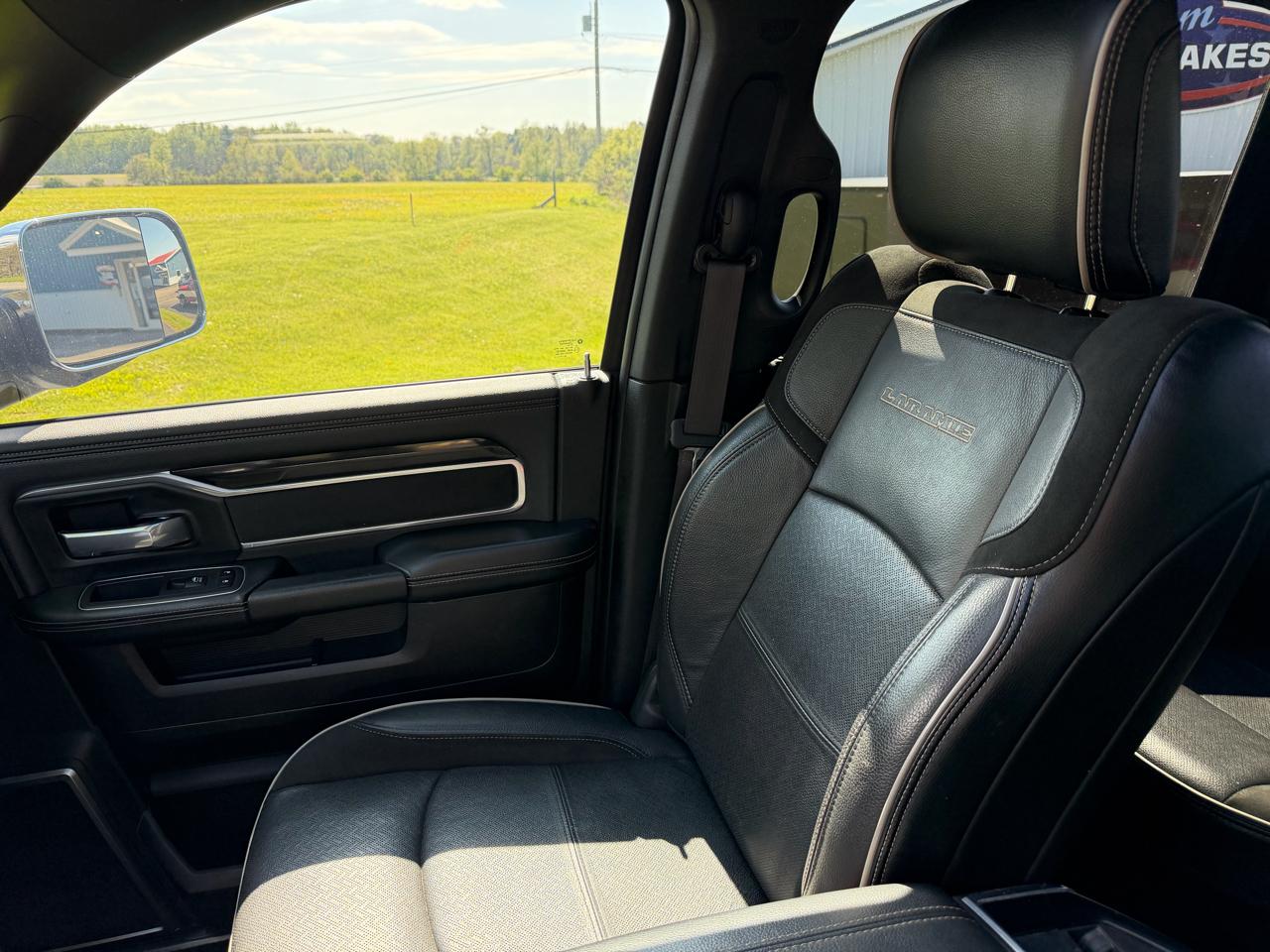RAM 2500 Laramie 4x4 Crew Cab 6'4" Box 2022