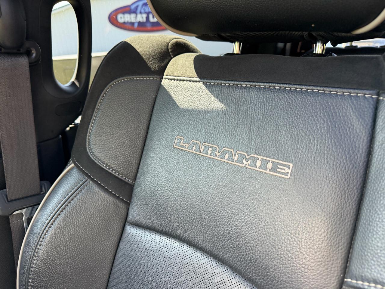 RAM 2500 Laramie 4x4 Crew Cab 6'4" Box 2022
