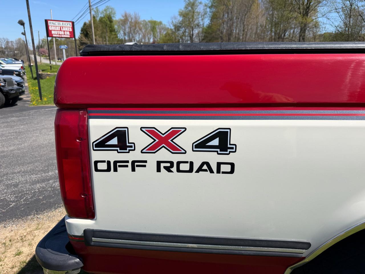 Ford F-150 Styleside 117" WB 4WD 1991