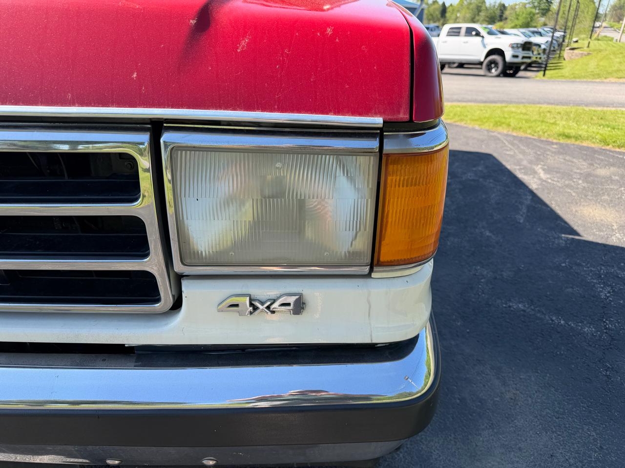 Ford F-150 Styleside 117" WB 4WD 1991