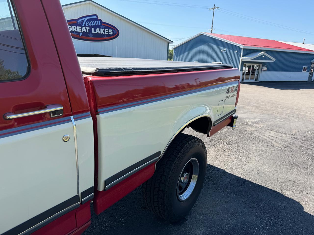 Ford F-150 Styleside 117" WB 4WD 1991